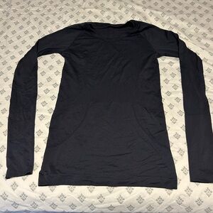 lululemon athletica Black Long Sleeve Tee